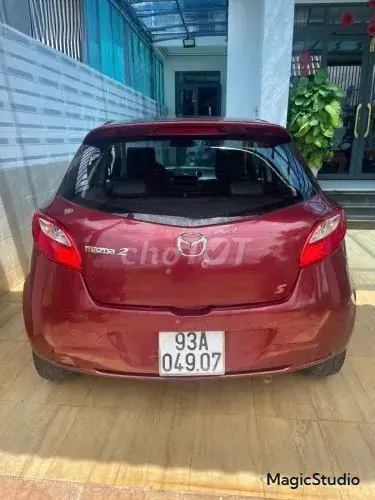 Mazda 2 2014 photo 2