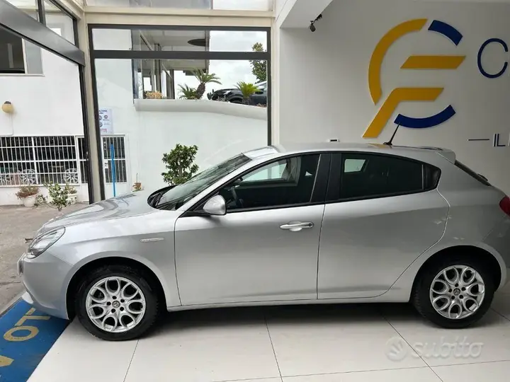 Alfa Romeo Giulietta 2020 photo 3