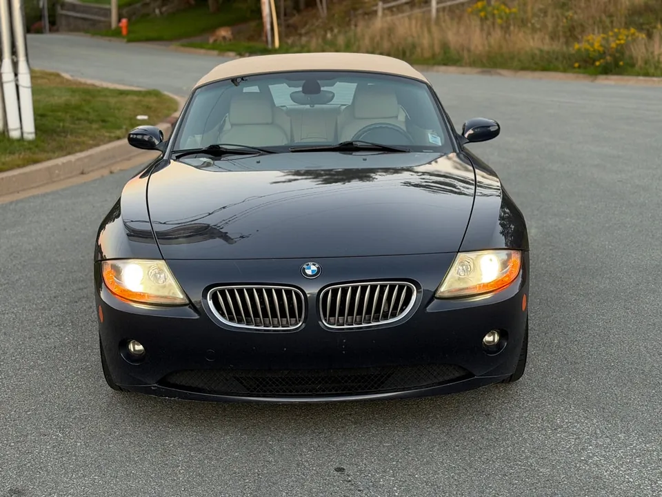 BMW Z4 2005 photo 2