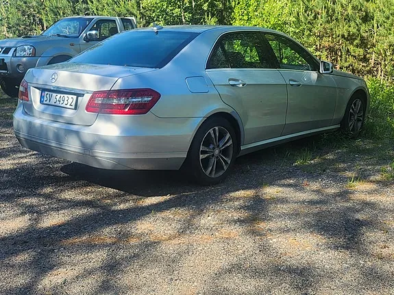 Mercedes-Benz E220 D 2013 photo 4