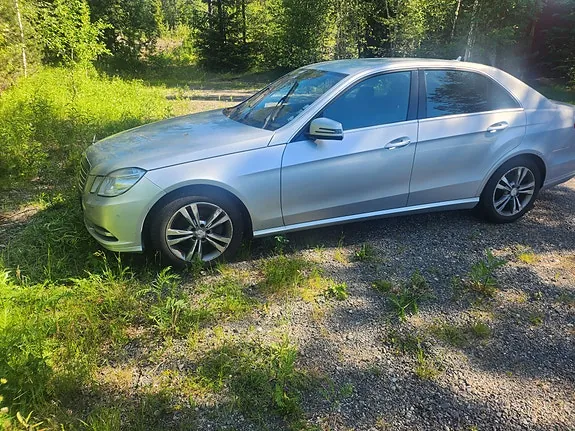 Mercedes-Benz E220 D 2013 photo 3