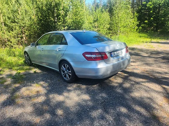 Mercedes-Benz E220 D