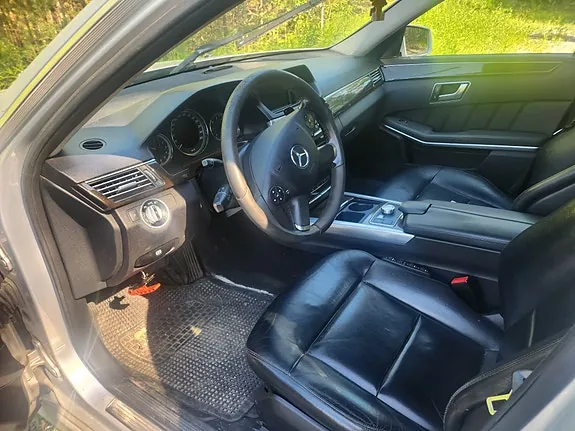 Mercedes-Benz E220 D 2013 photo 2