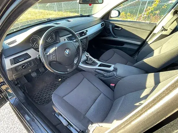 BMW 318D 2007 photo 4