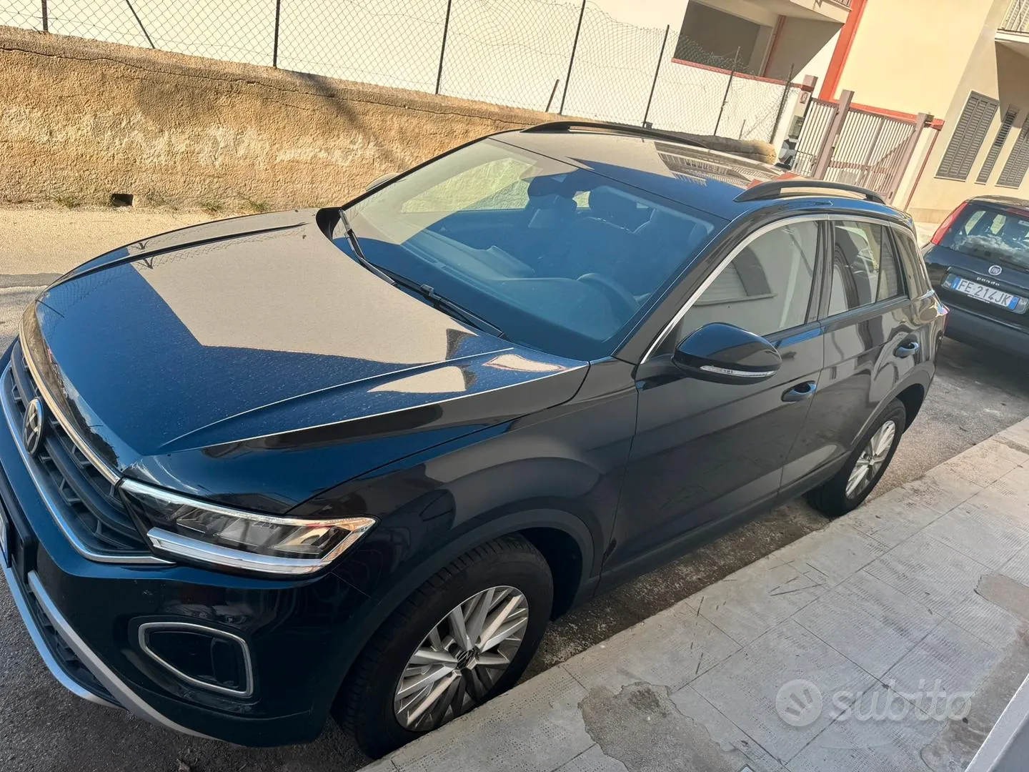 Volkswagen T-Roc 2024 photo 4