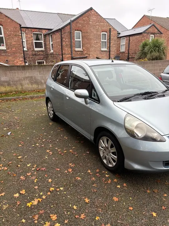 Honda Jazz 2008 photo 2