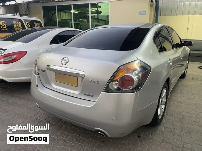 Nissan Altima 2010 photo 4