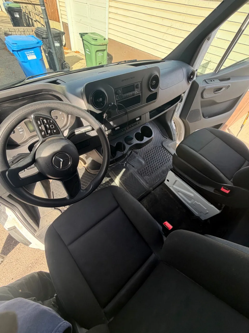 Mercedes-Benz Sprinter Van 2021 photo 4