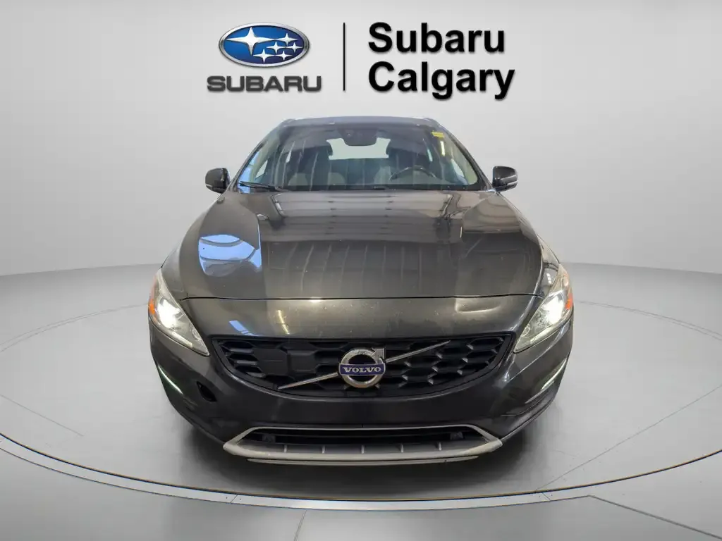 Volvo V60 Cross Country 2018 photo 2