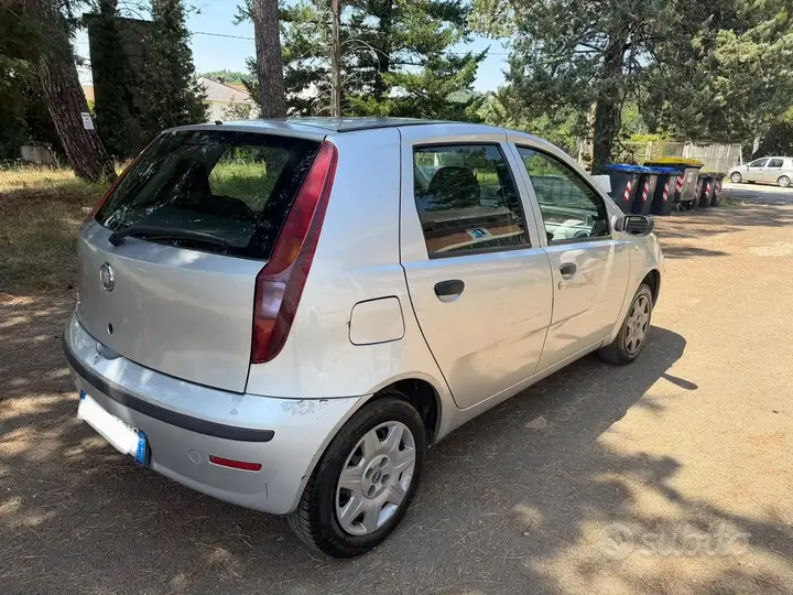 Fiat Punto 2009 photo 5