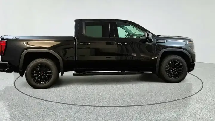 GMC Sierra 1500 2026 photo 2