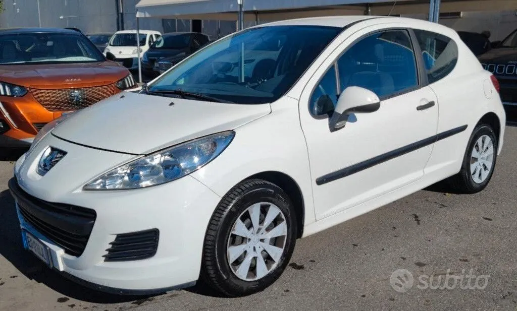 Peugeot 207 2010 photo 5