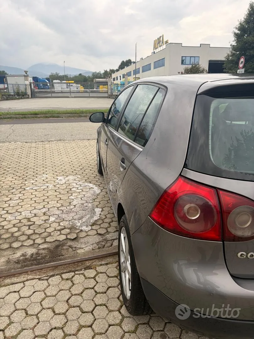 Volkswagen Golf 2005 photo 5