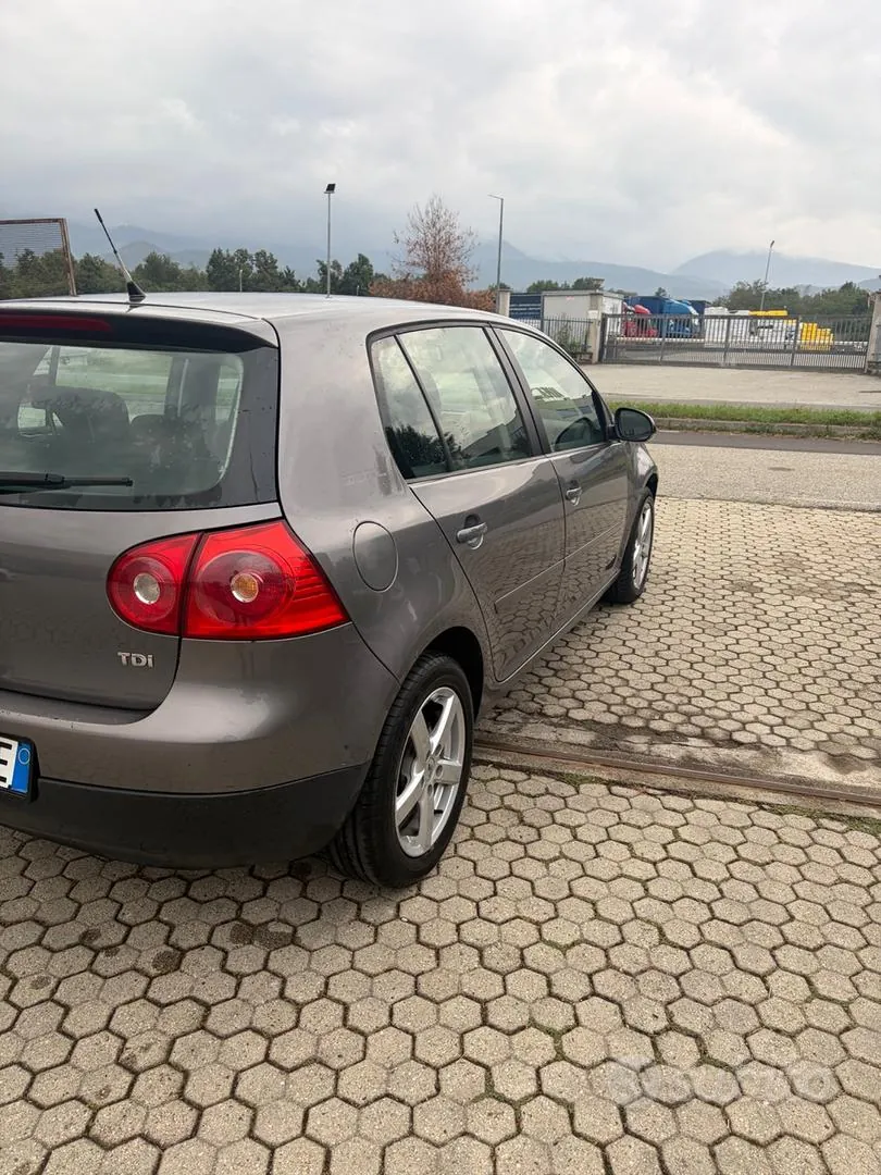 Volkswagen Golf 2005 photo 4