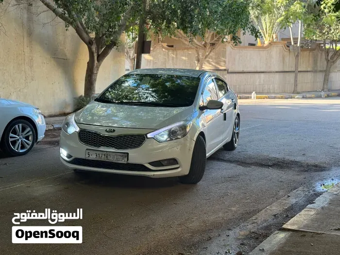 Kia Forte 2014 photo 2