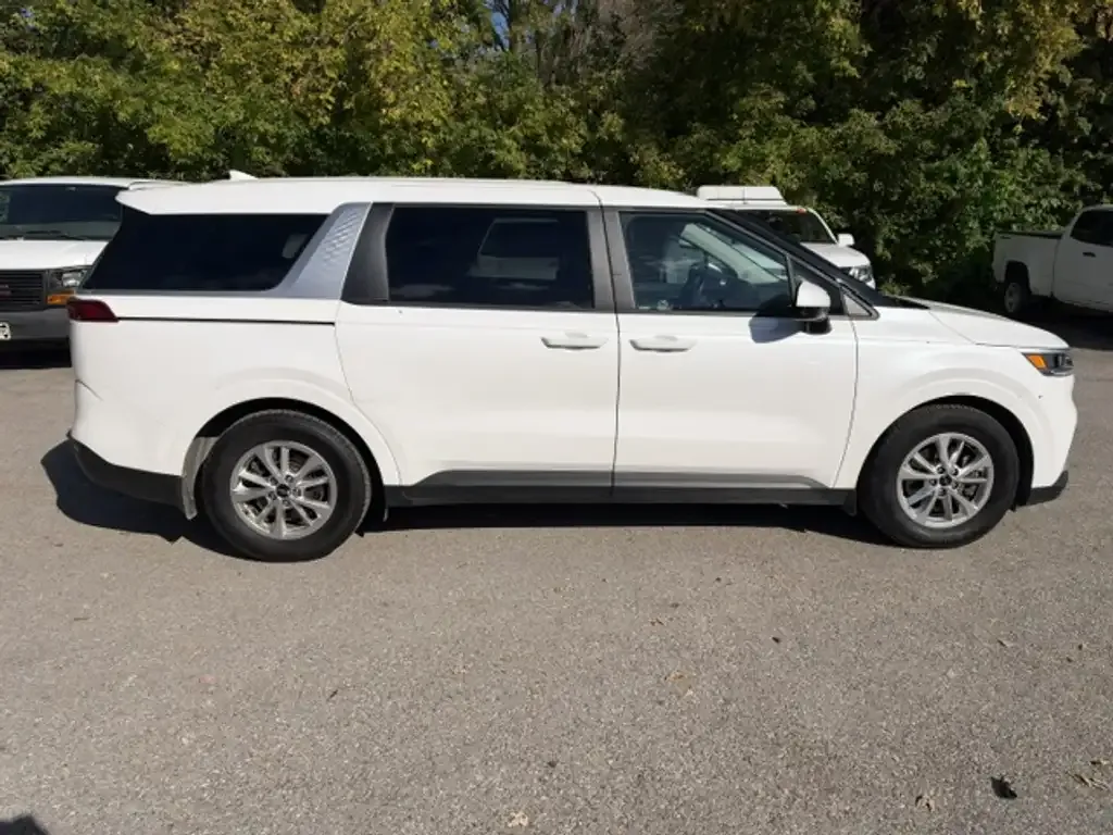 Kia Carnival 2022 photo 4