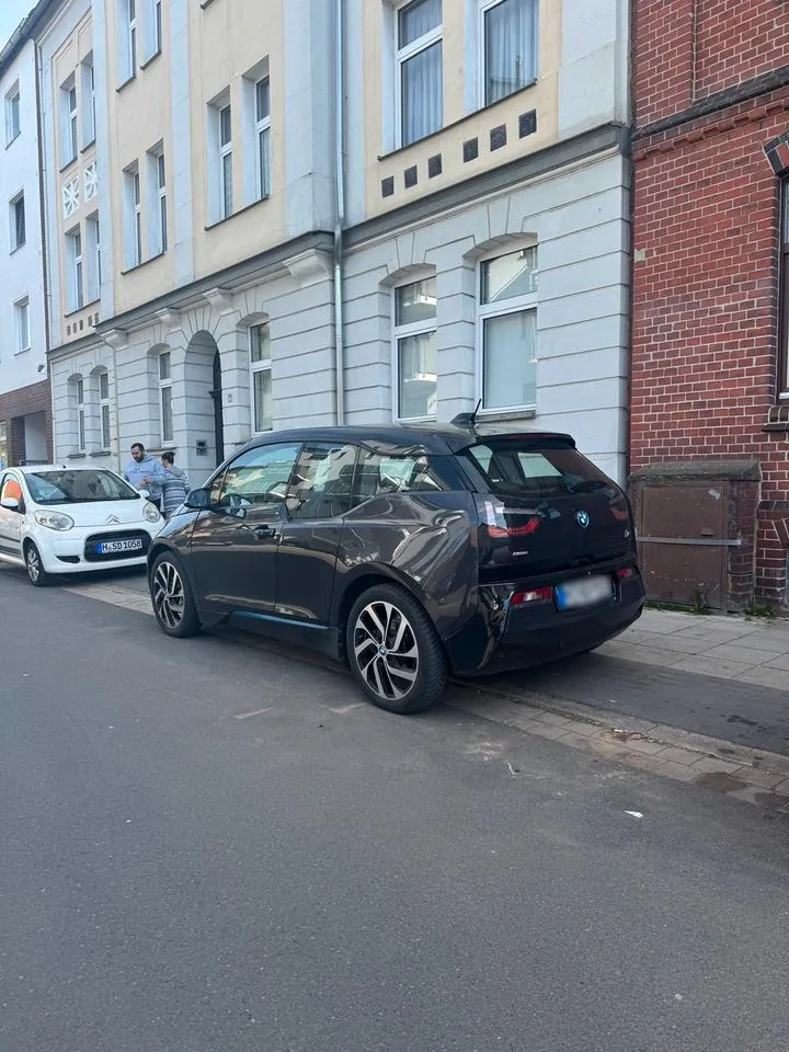 BMW I3