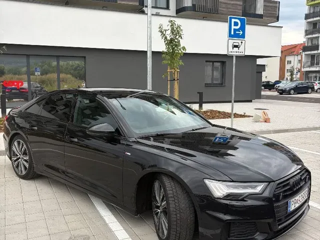 Audi A6 2019 photo 2