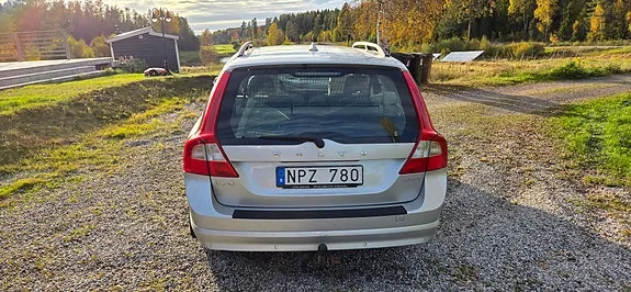 Volvo V70 2009 photo 3