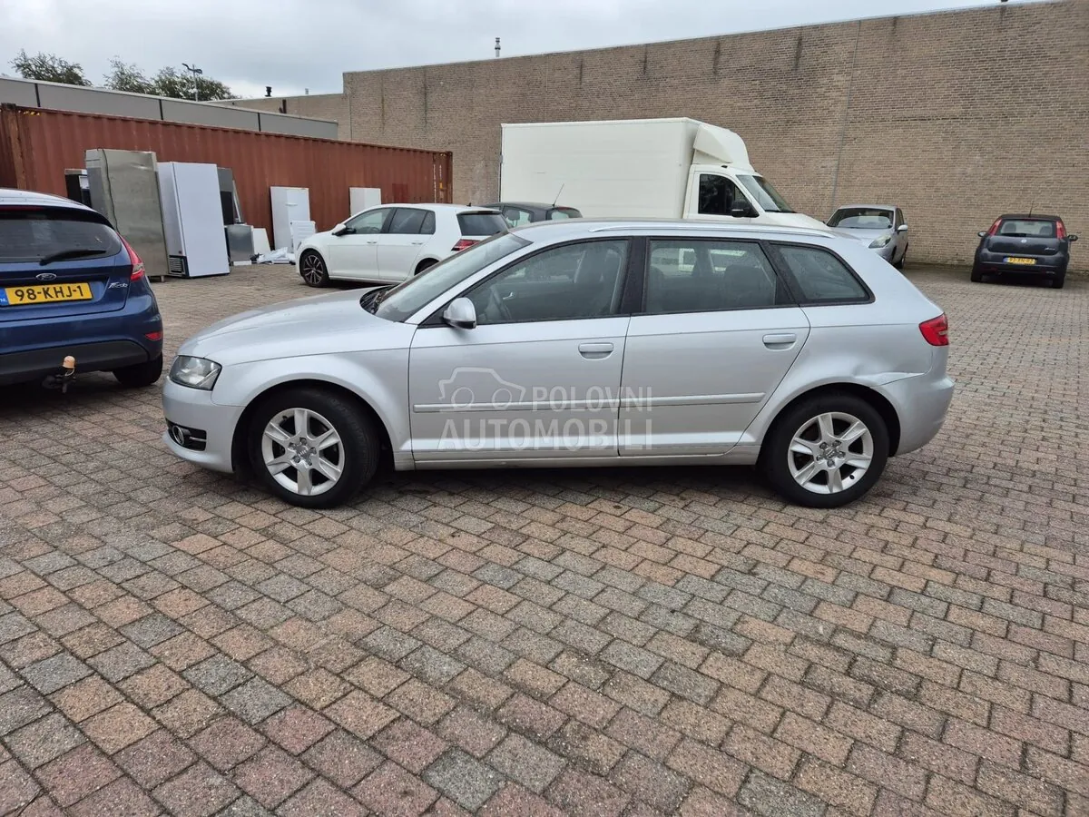 Audi A3 2012 photo 4