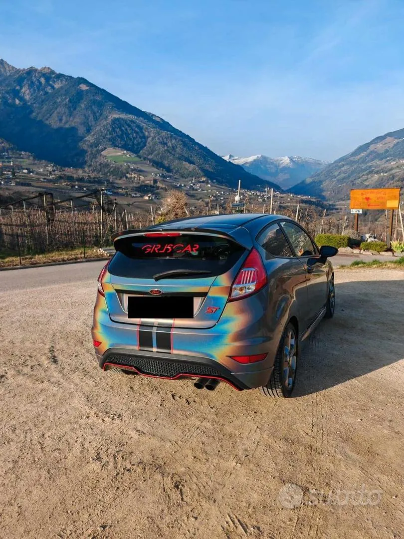 Ford Fiesta 2013 photo 3