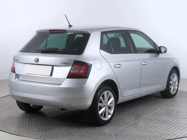 Skoda Fabia 2018 photo 4