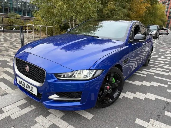 Jaguar Xe 2017 photo 3