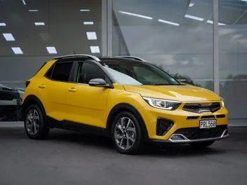 Kia Stonic 2023 photo 2