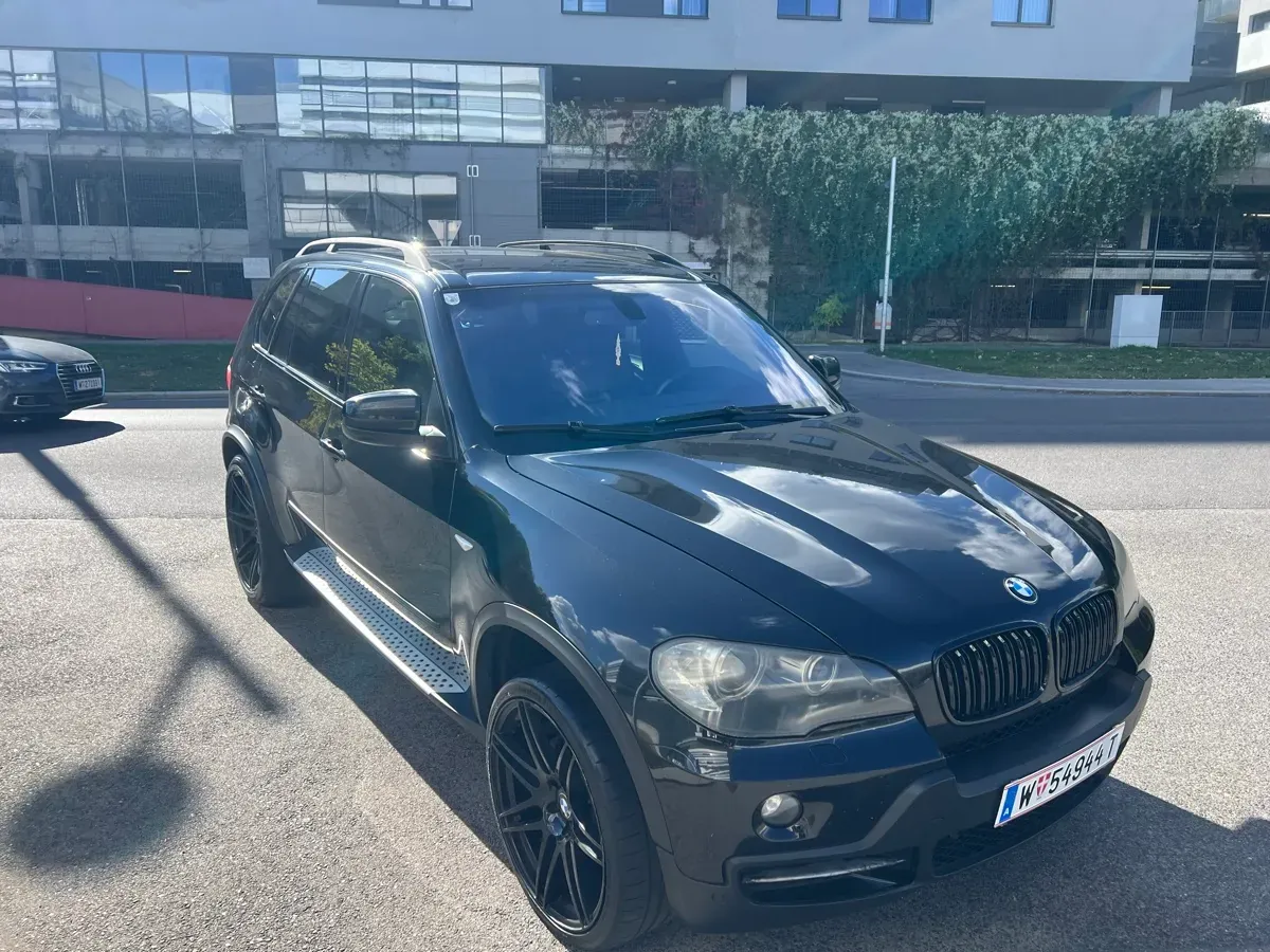 BMW X5 2007 photo 2