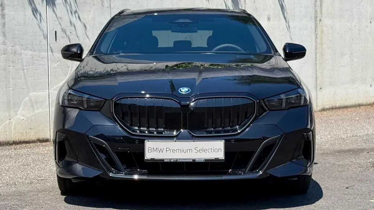 BMW 5 Series 2026 photo 2