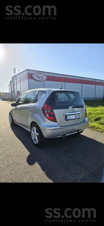 Mercedes-Benz A 180 2005 photo 3