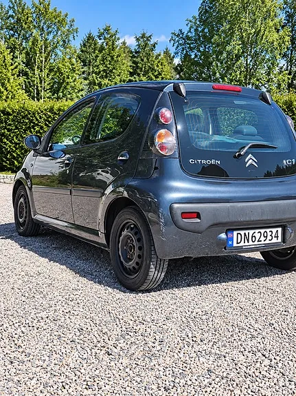 Citroen C1 2011 photo 3