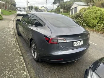 Tesla Model 3 2021 photo 3