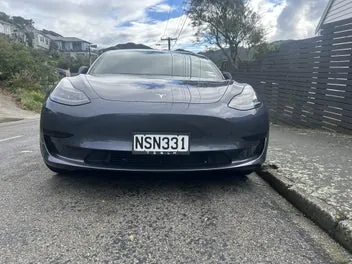 Tesla Model 3 2021 photo 2