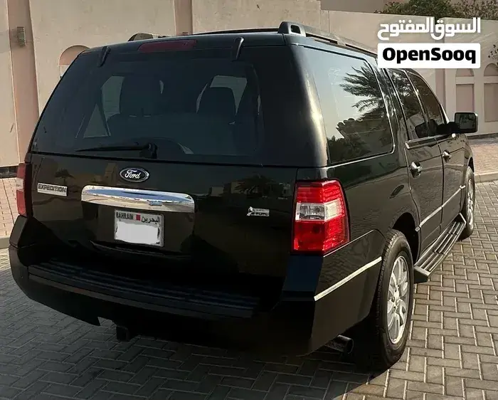 Ford Expedition 2014 photo 2