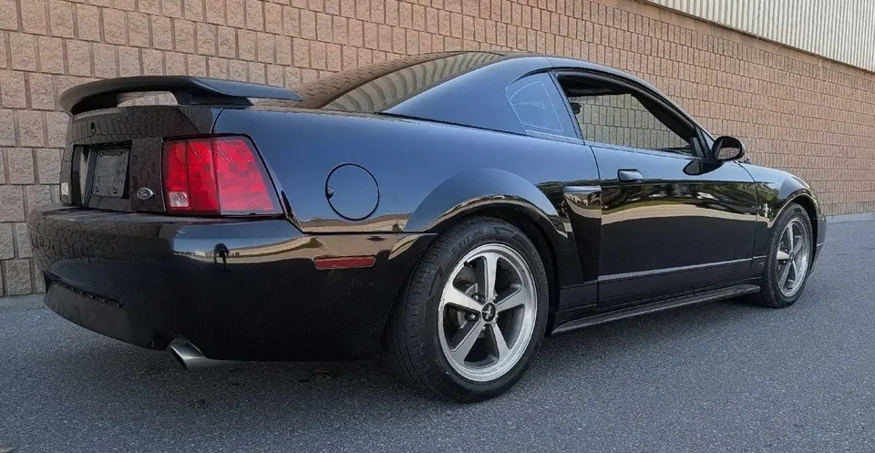 Ford Mustang 2003 photo 2