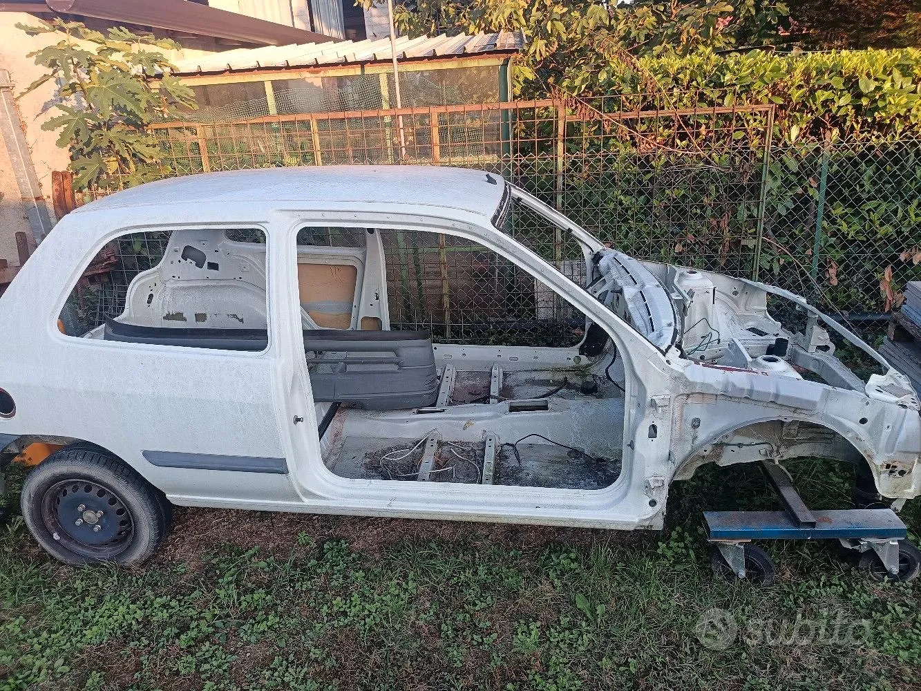 Renault Clio 1996 photo 4