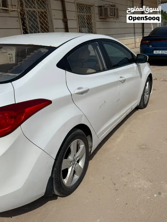 Hyundai Elantra 2014 photo 4