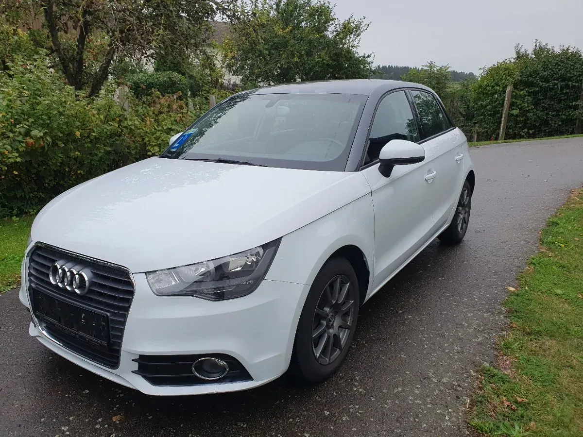 Audi A1 2012 photo 2
