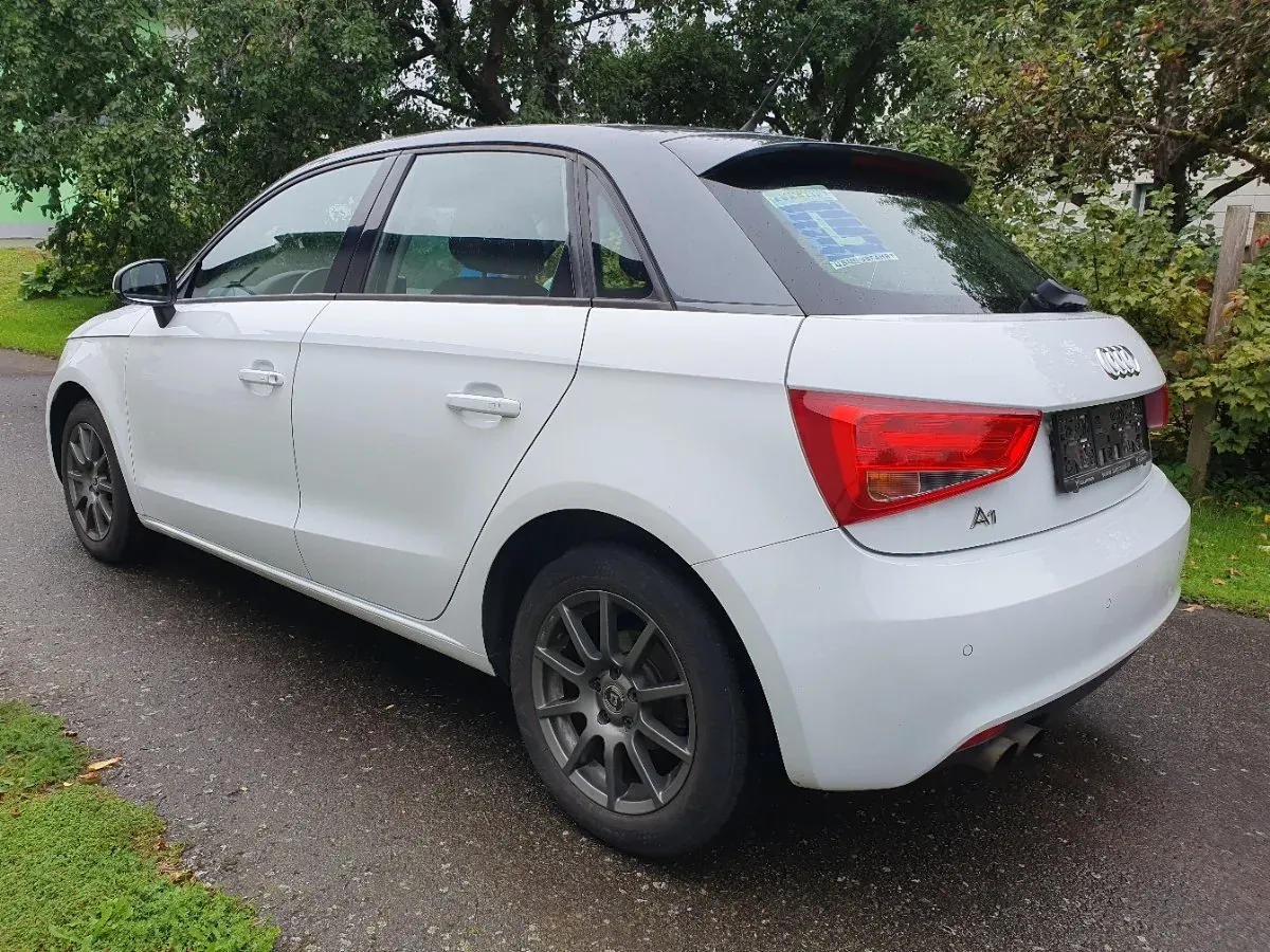 Audi A1 2012 photo 3