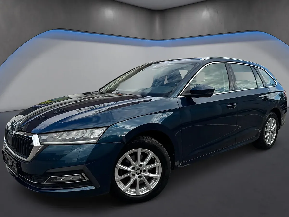 Skoda Octavia 2021 photo 2