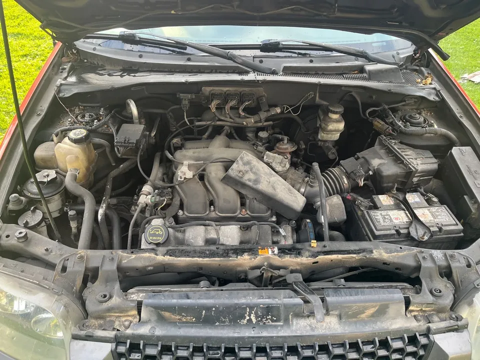Ford Escape 2006 photo 2