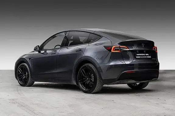 Tesla Model Y 2022 photo 5