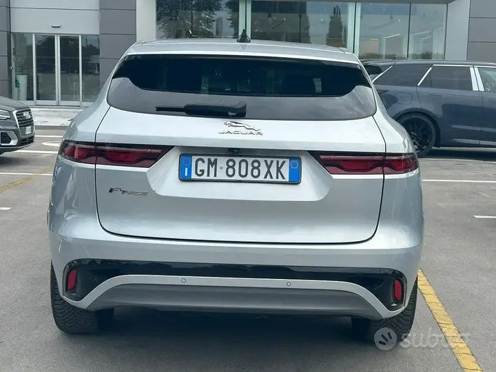 Jaguar F-Pace 2023 photo 5