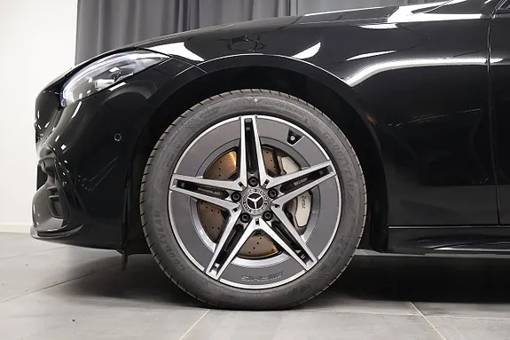 Mercedes-Benz C300 2024 photo 5