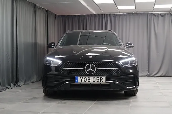 Mercedes-Benz C300 2024 photo 3