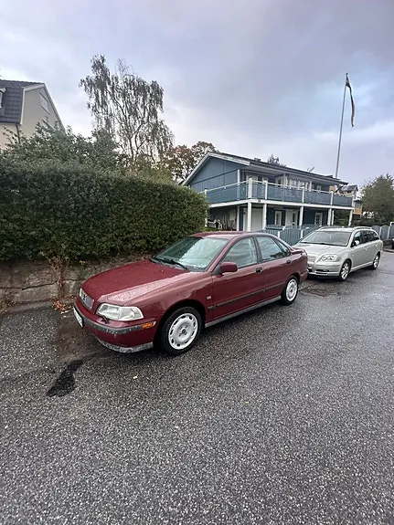 Volvo S40 1998 photo 5