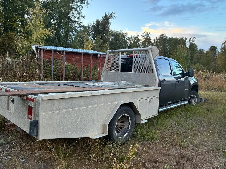 GMC Sierra 3500Hd 2011 photo 3