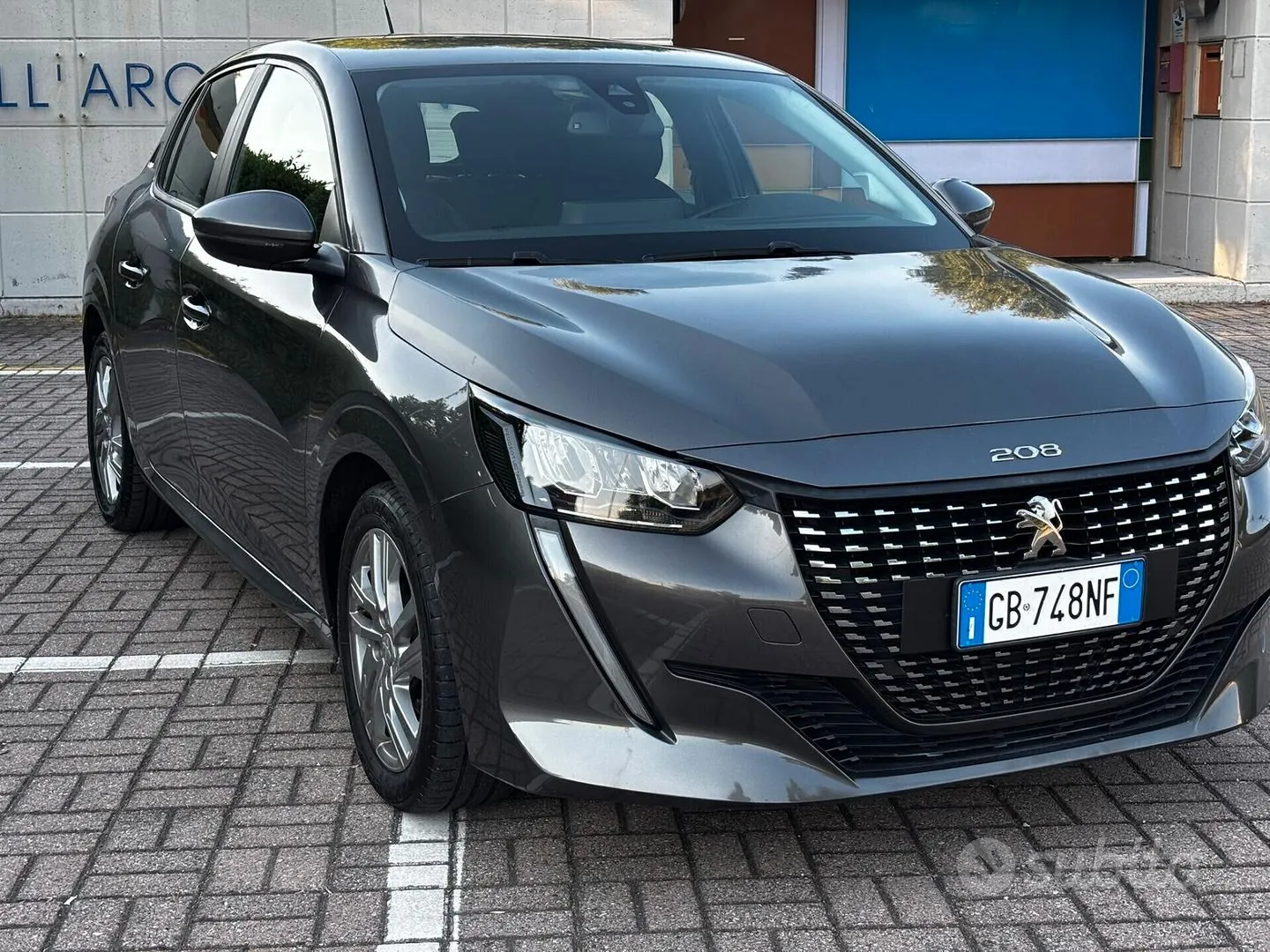 Peugeot 208 2020 photo 2