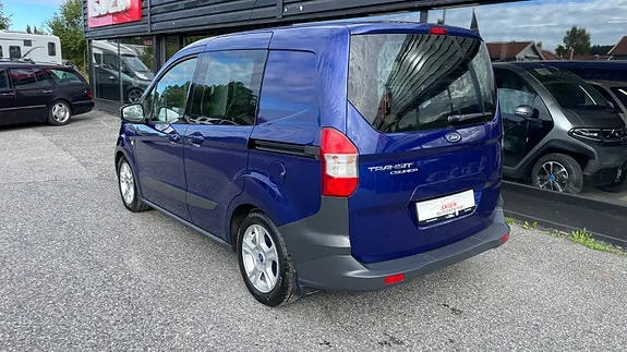 Ford Transit Courier 2016 photo 5